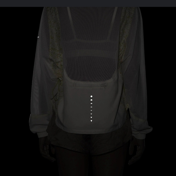 Nike Women's Jackets & Coats Nike Icon Clash Running Jacket S - Picture 12 of 14